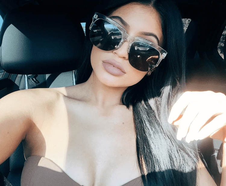 Очки Кайли Дженнер