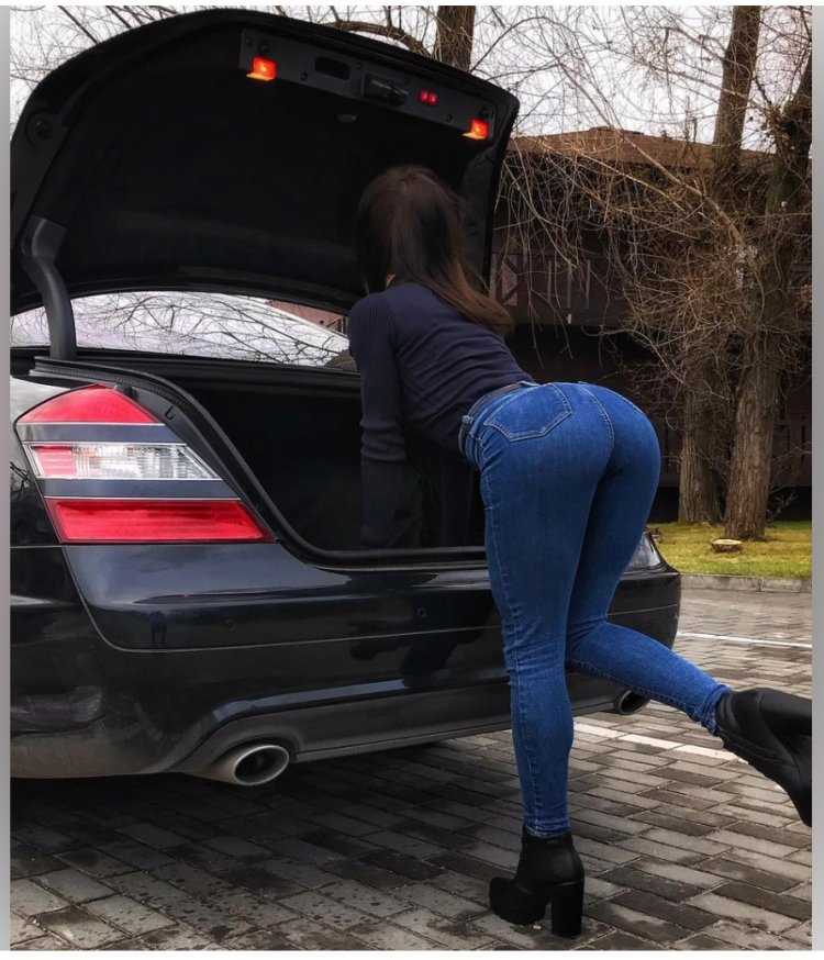 Девушки в джинсах раеэком