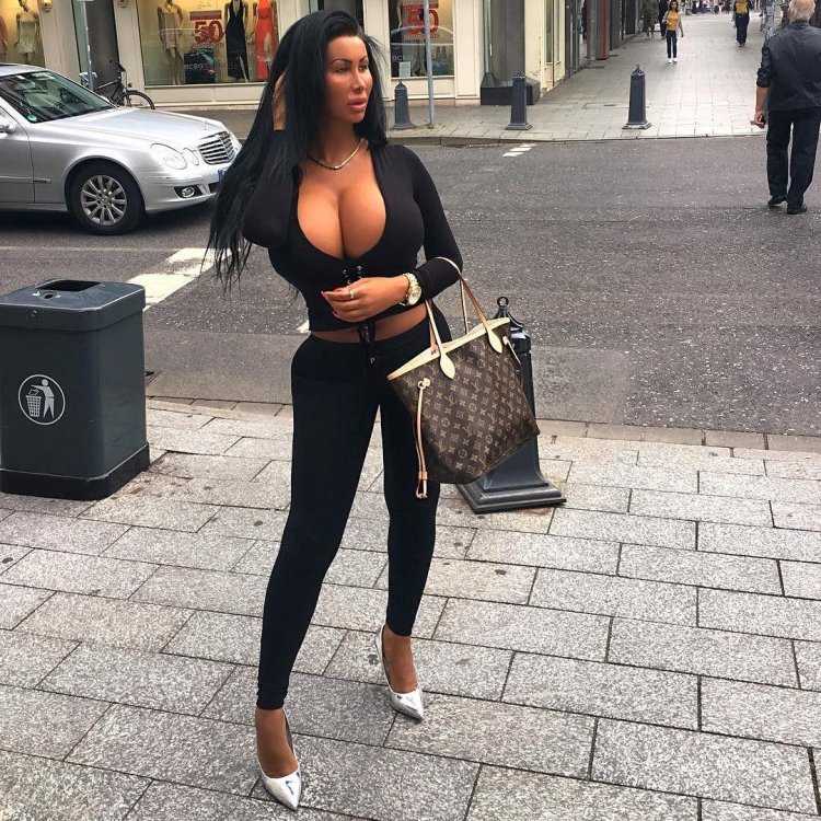 Алина Кавалерова мукла