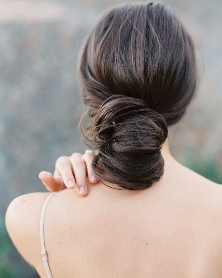 Пучок на затылке