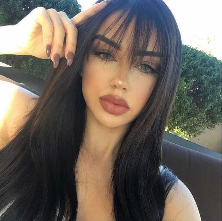 Пышные губы