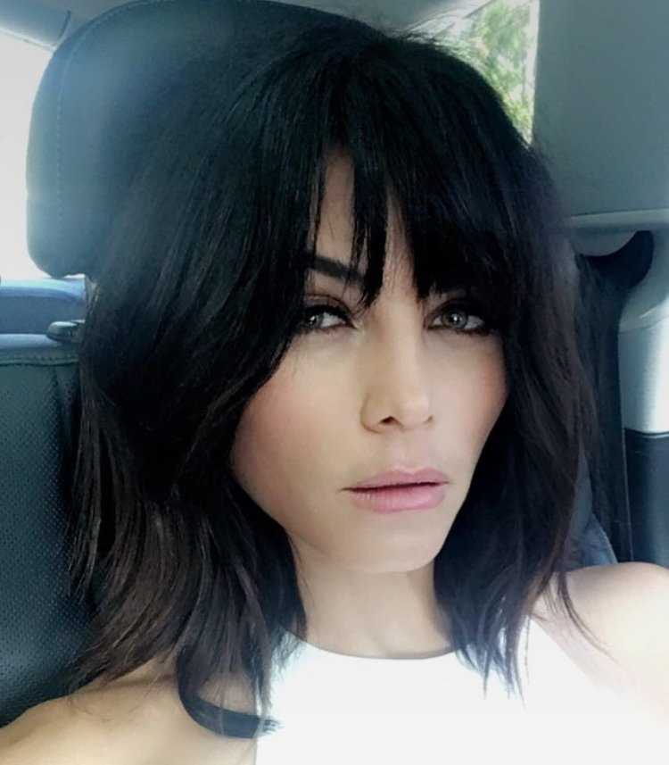 Каре с рваной челкой 2022