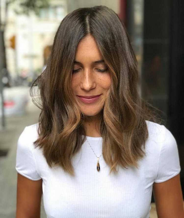 Стрижка на волнистые волосы ниже плеч