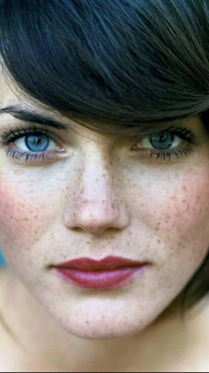 Айдан Куинн гетерохромия