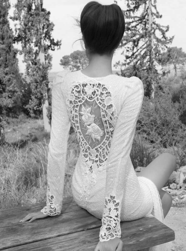 Девушка со спины