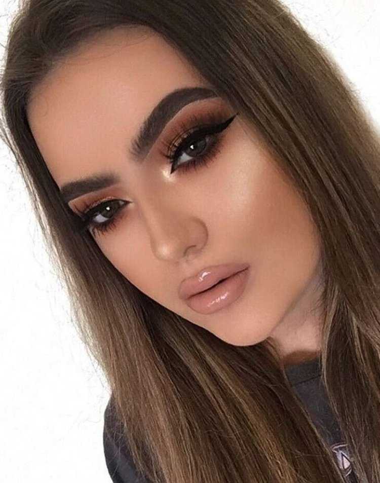 Макияж для карих глаз и темных волос