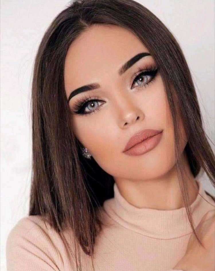 Красивая форма бровей