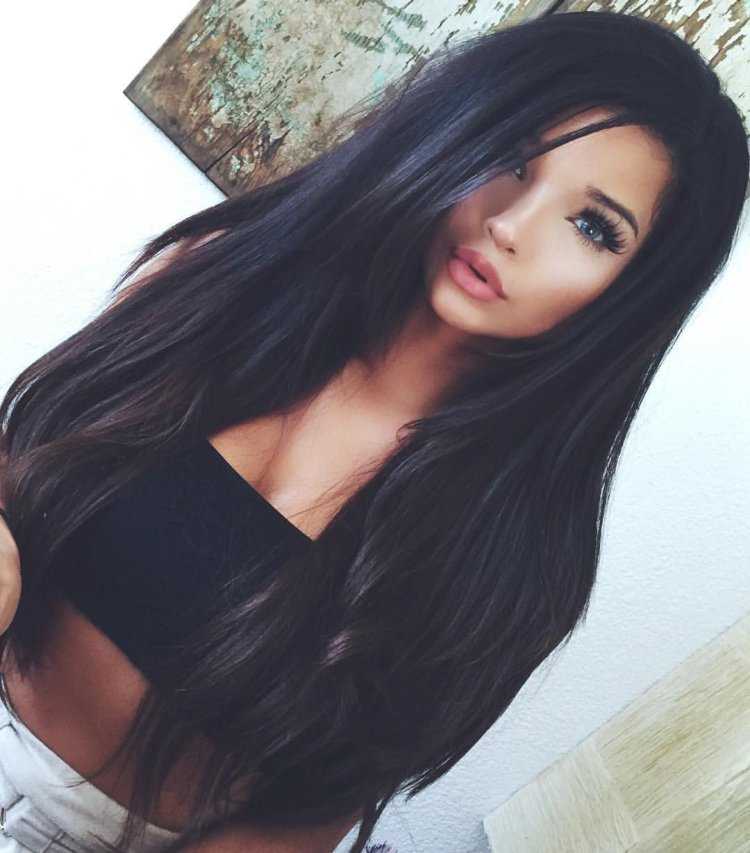 Брюнетки с длинными волосами