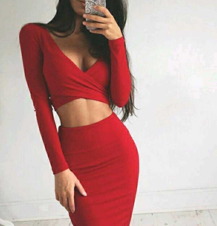 Обтягивающее платье