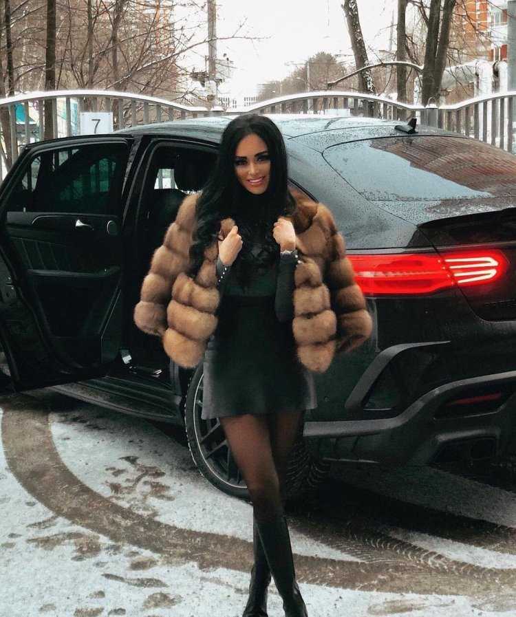Нита Кузьмина в шубе