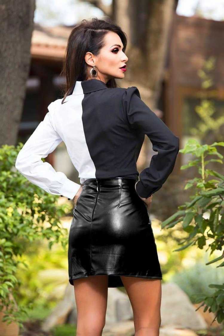 Женщины в кожаных юбках