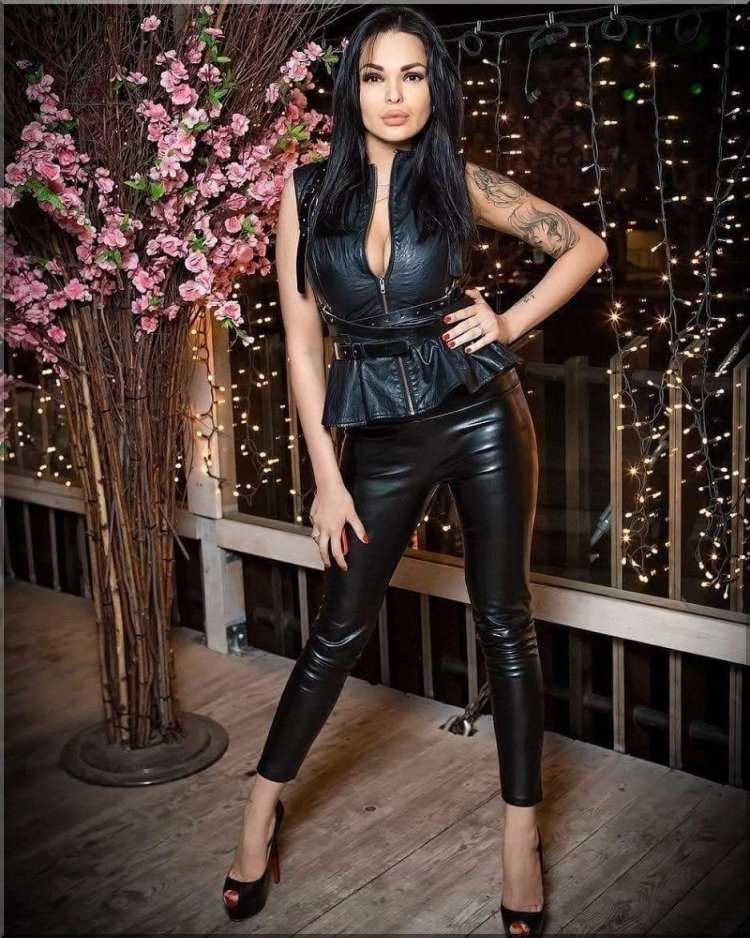 Джессика Джеймс латекс госпожа