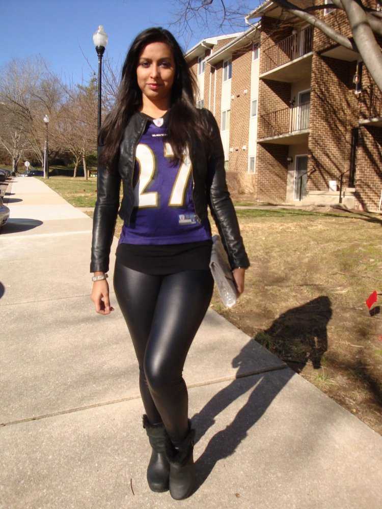 Красивые девушки в леггинсах