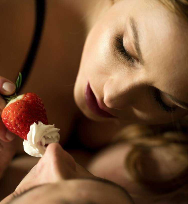 Брюнетка в сливках4