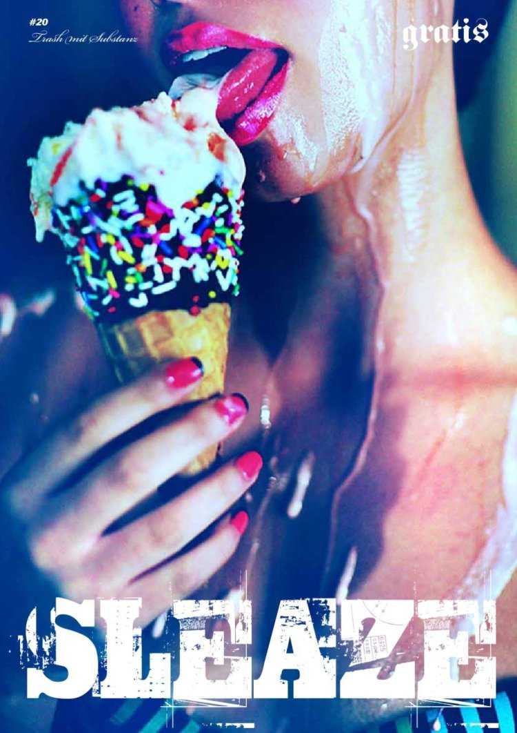 Облизывает мороженое