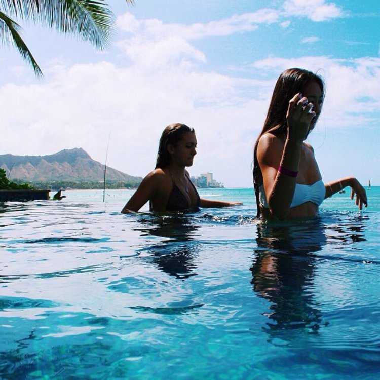 Две подруги на Мальдивах