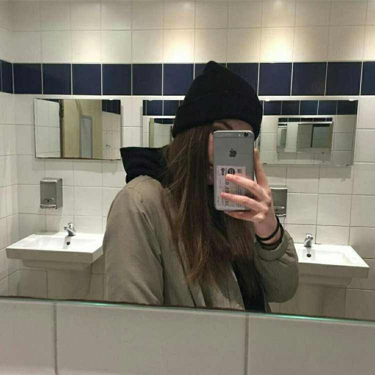 Топовые селфи девушек