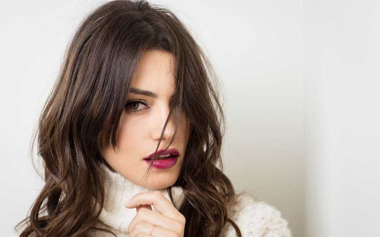 Phoebe Tonkin модель