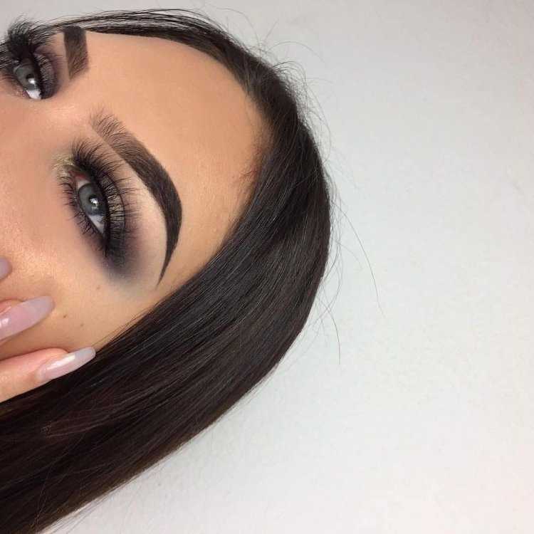 Татуаж бровей для брюнеток