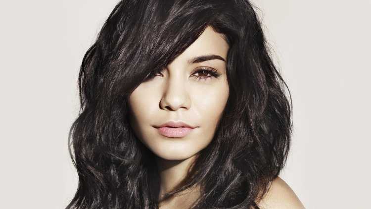 Ванесса Хадженс черные волосы