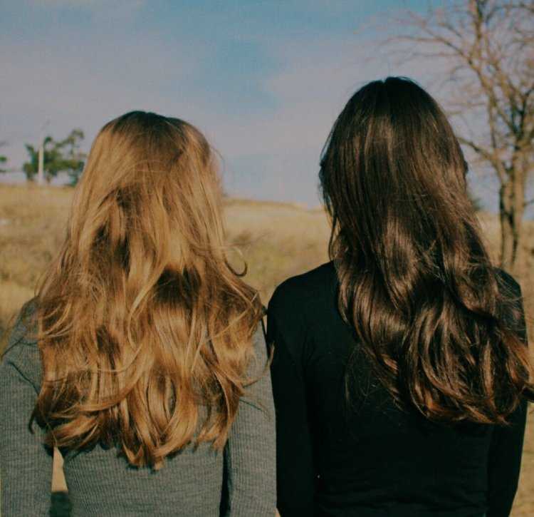 Брюнетки сестры73