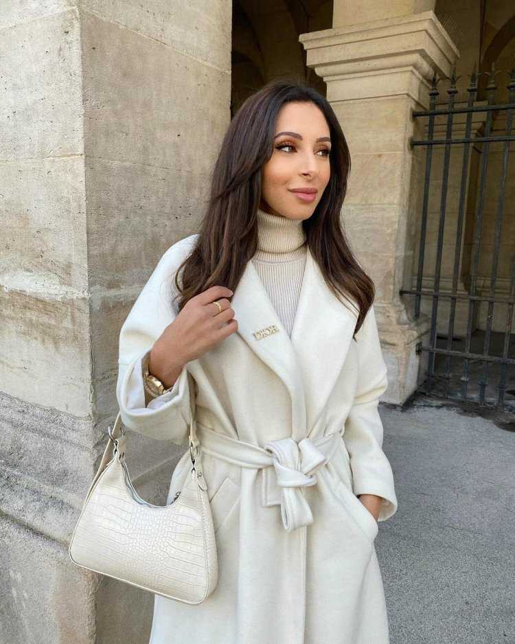 Пальто с кашемировым шарфом