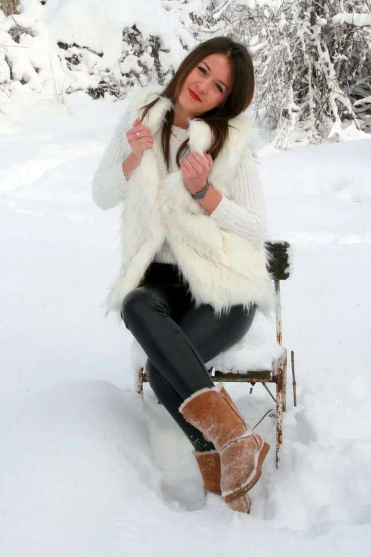 Брюнетка зимой