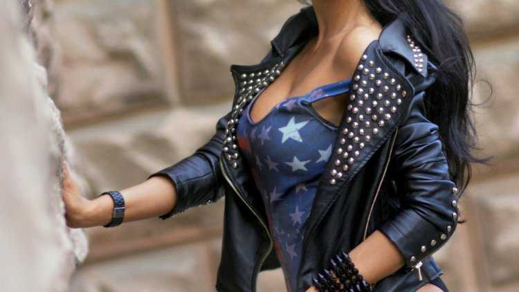 Светлана Билялова на каблуках