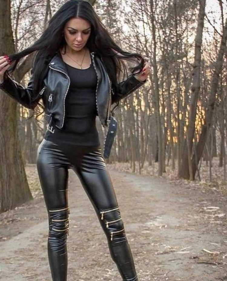 Белинда Леатхер