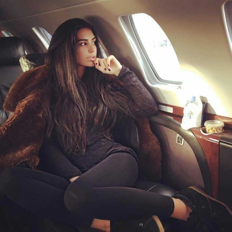 Красивые богатые девушки