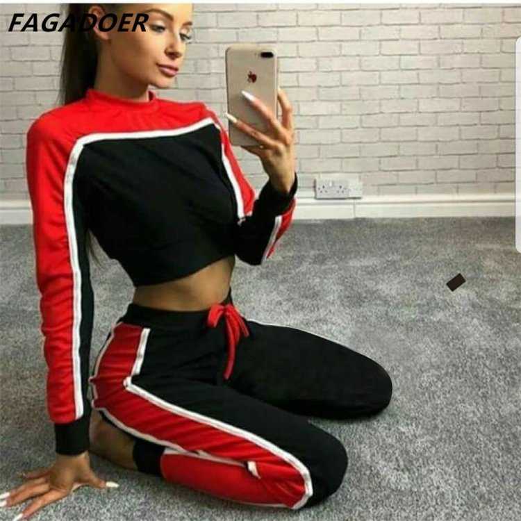 Спортивный костюм женский