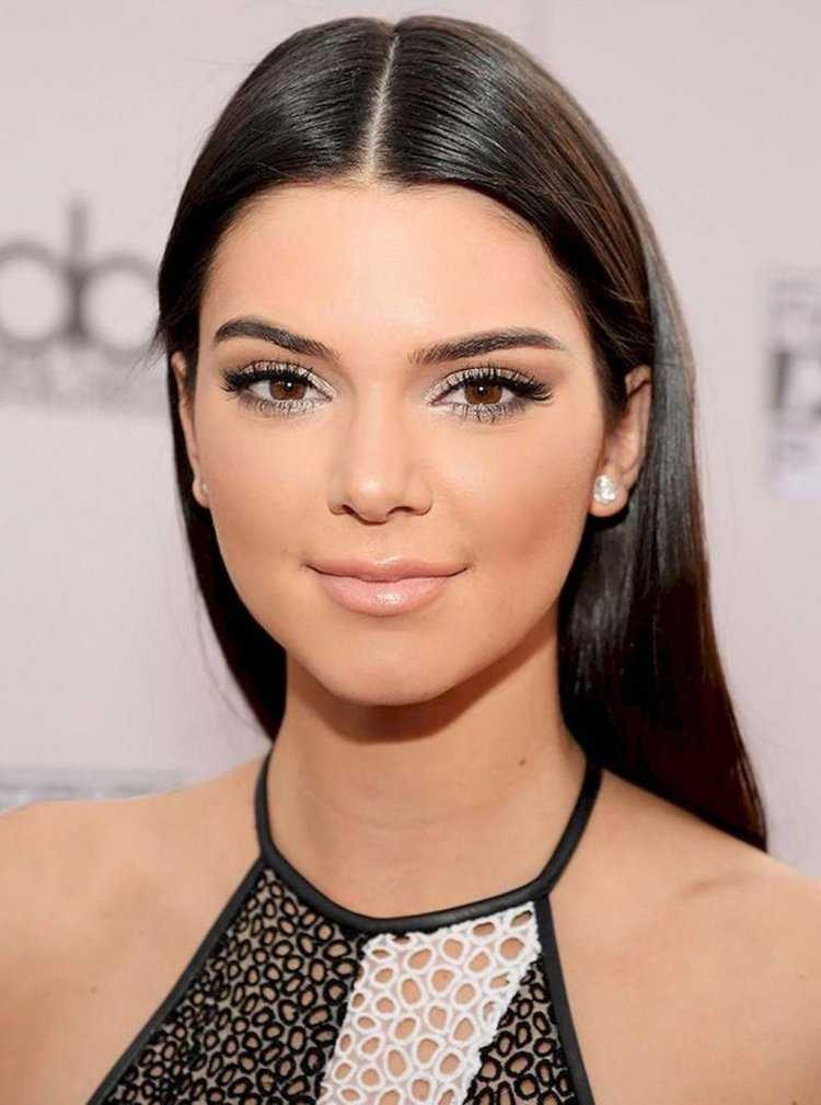 Брови Кендалл Дженнер