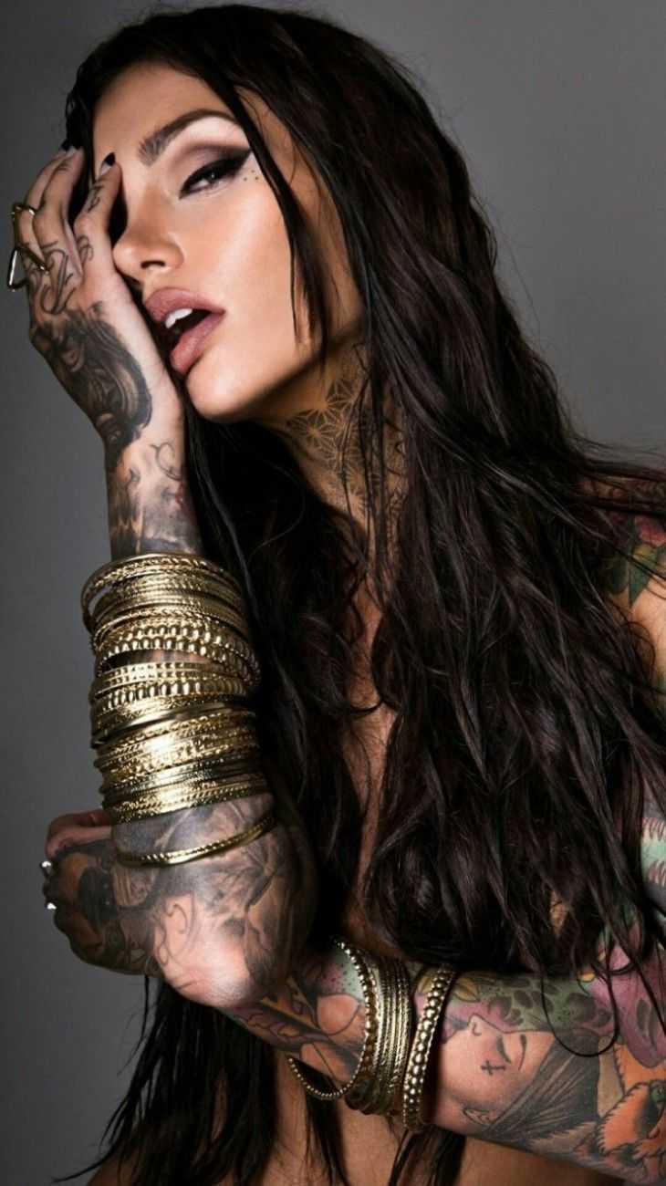 Селина Майер тату