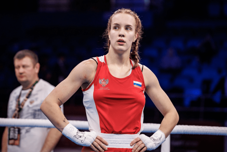 Чемпионка по боксу россиянка50