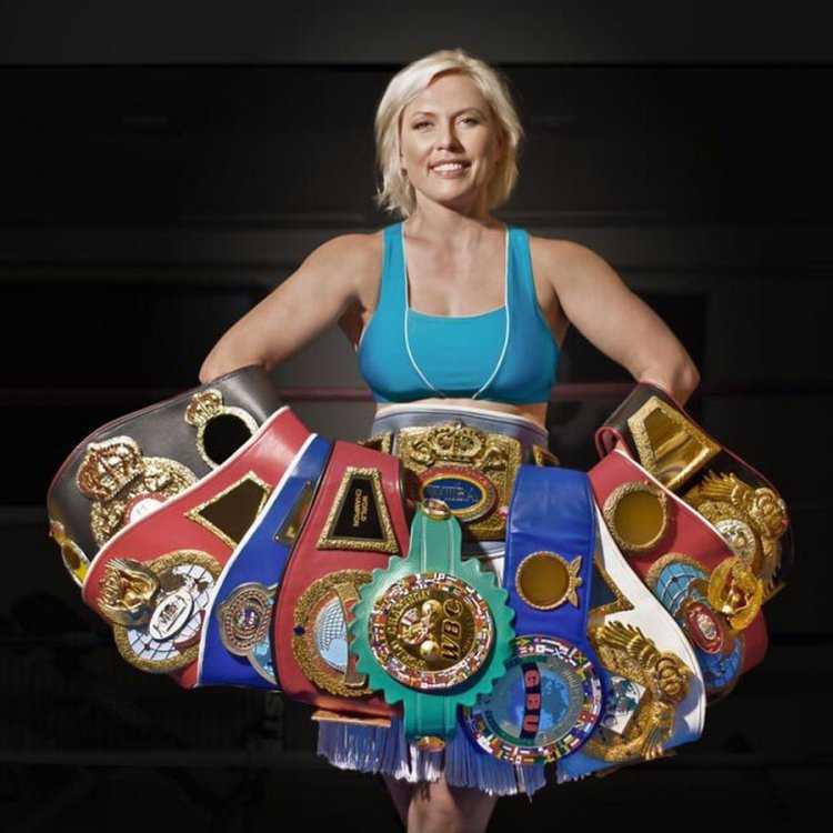 Наталья Рагозина боксер