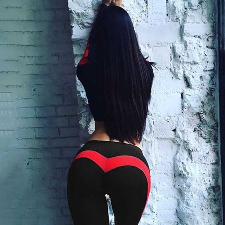 Попка сердечком