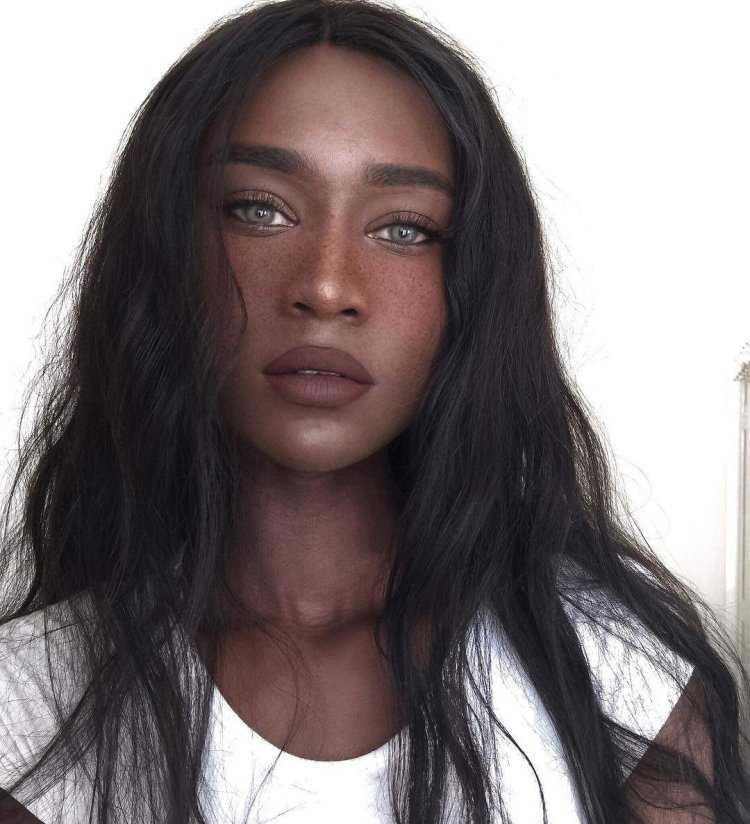 Девушки с темной кожей