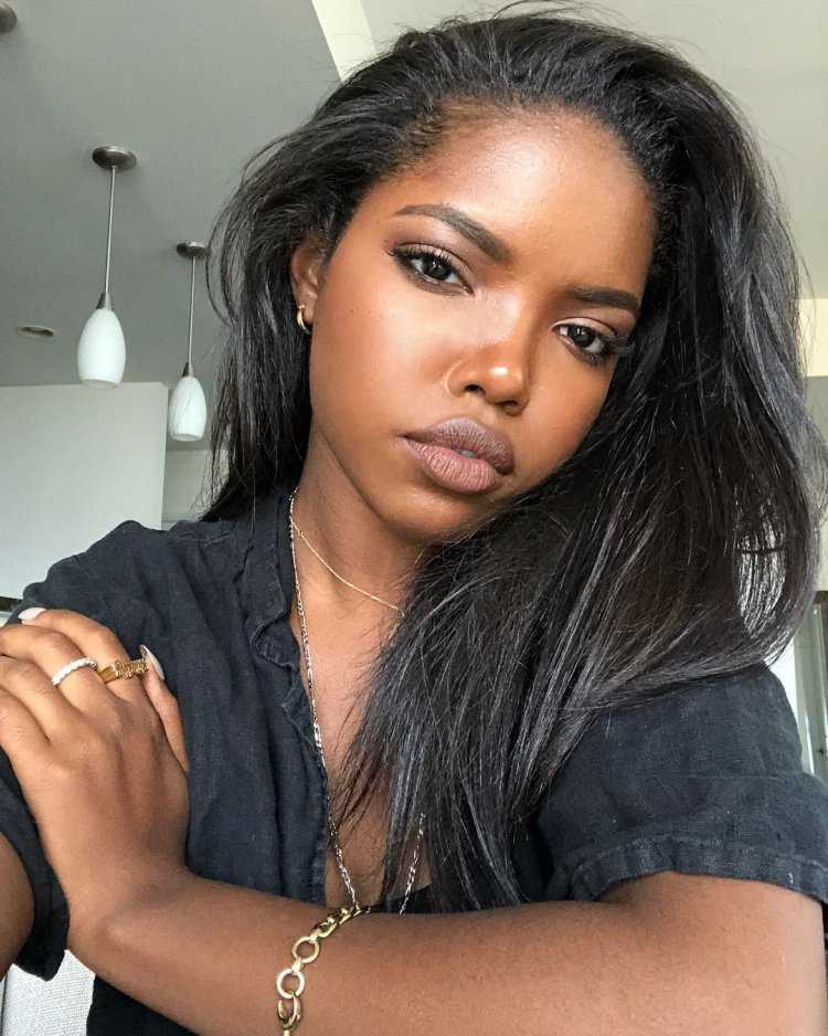 Ебони кутие