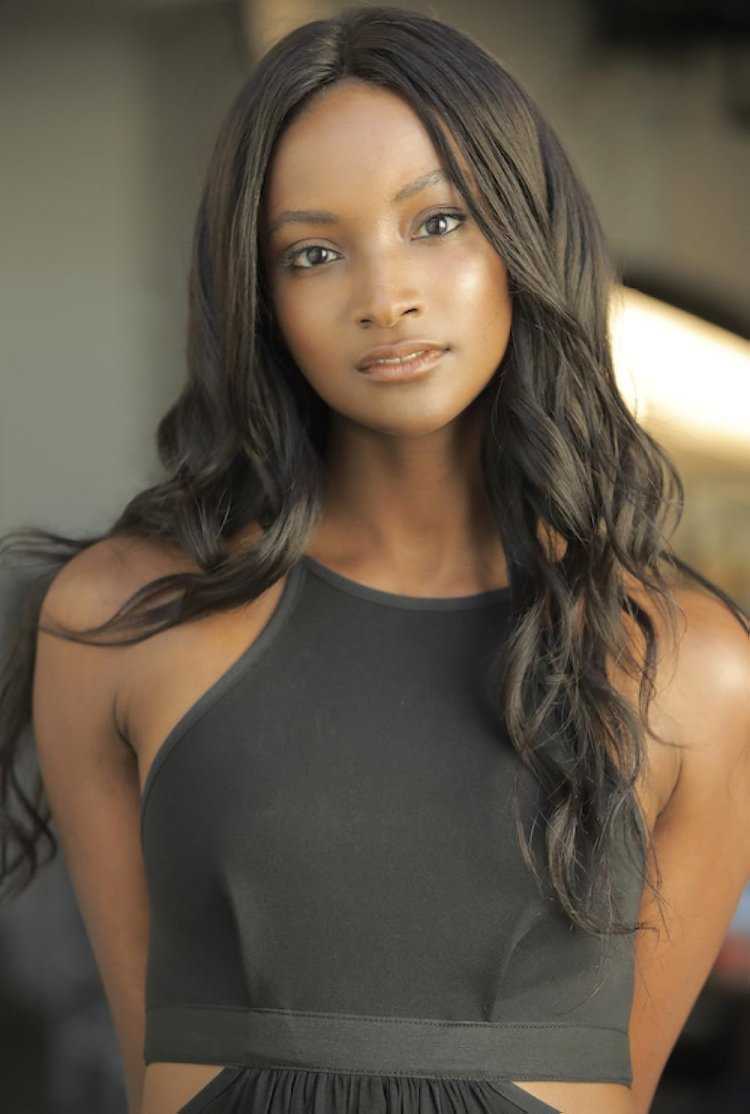 Линда Браун темнокожая