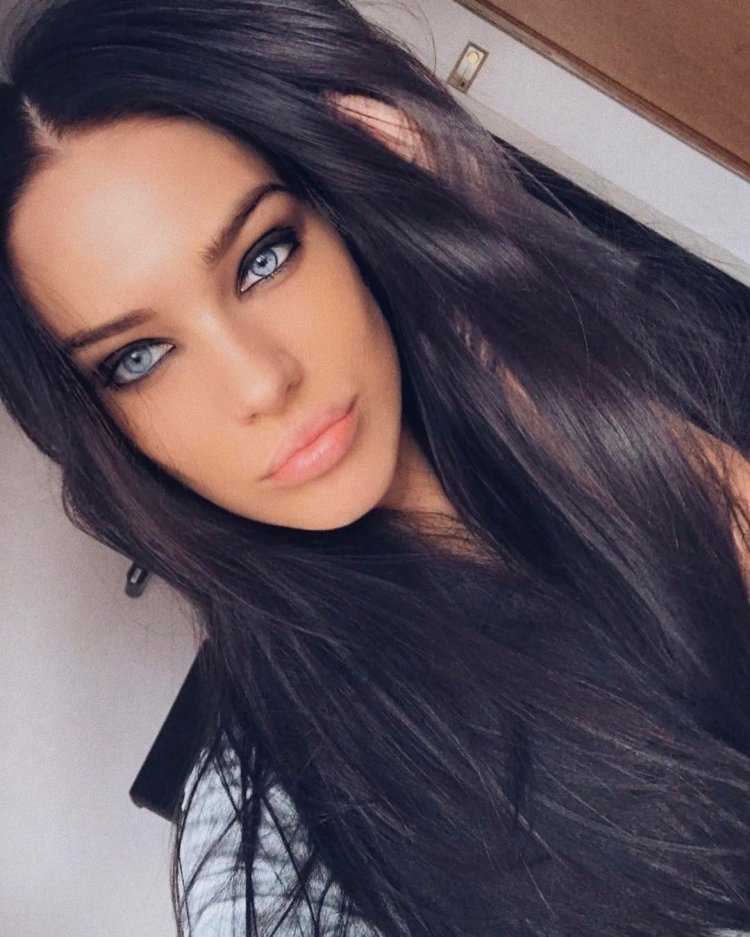 Екатерина Успехова