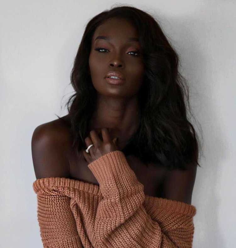 Блэк эбони модель