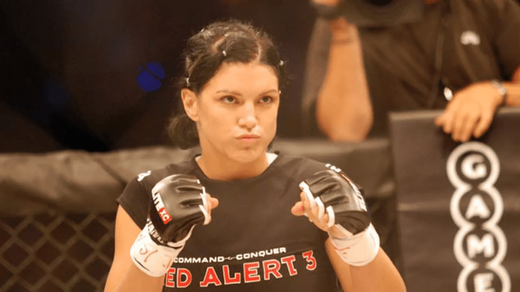 Джина Карано UFC