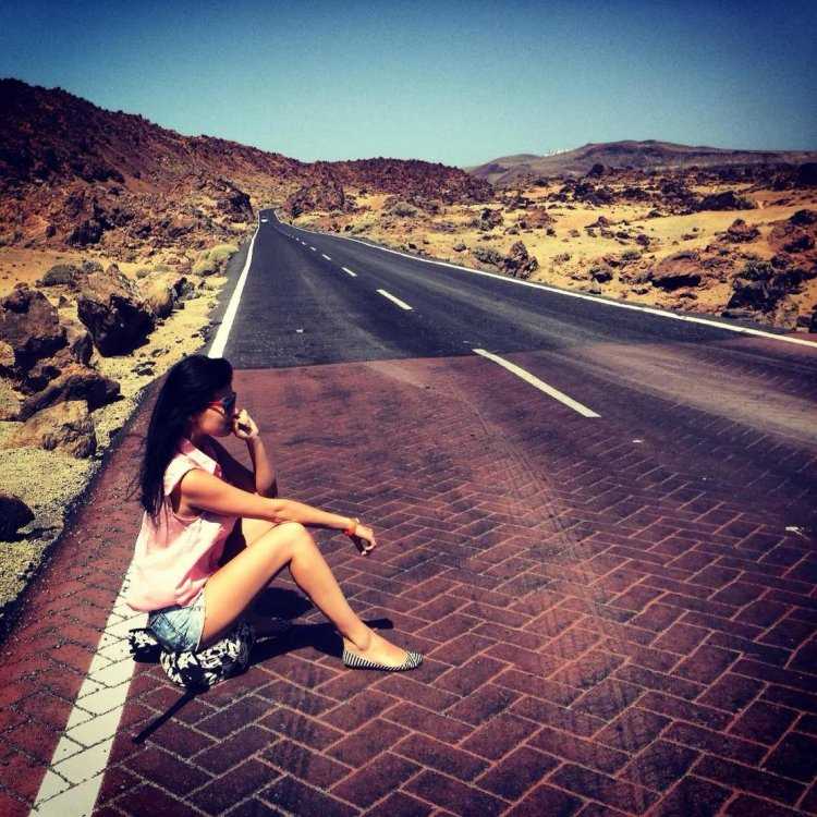 Нелли Ермолаева со спины