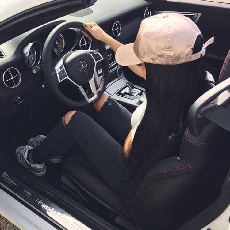 Мерседес для девушки