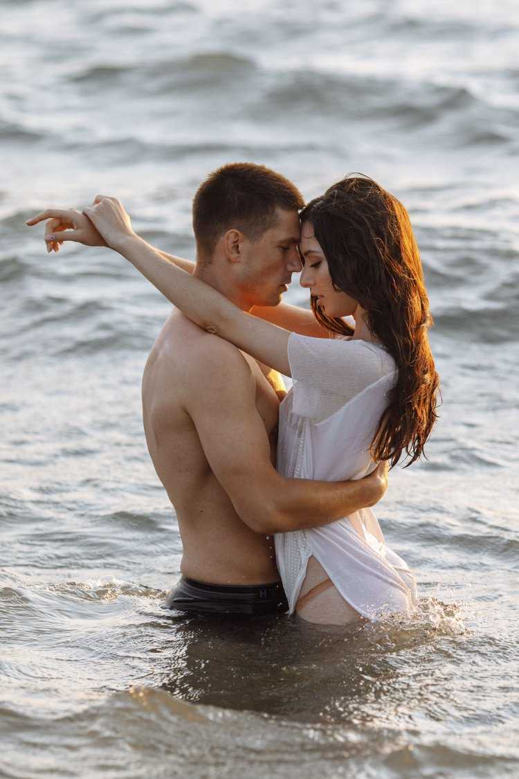 Фотосессия с парнем на море