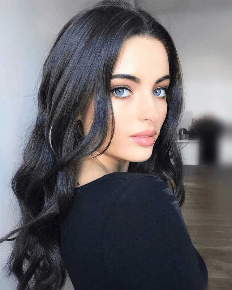 Эсмер Дашдамирова