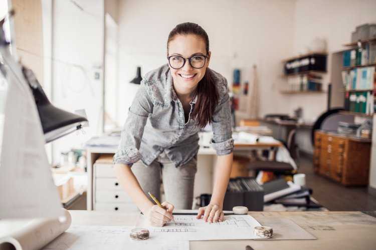 Девушка дизайнер портрет