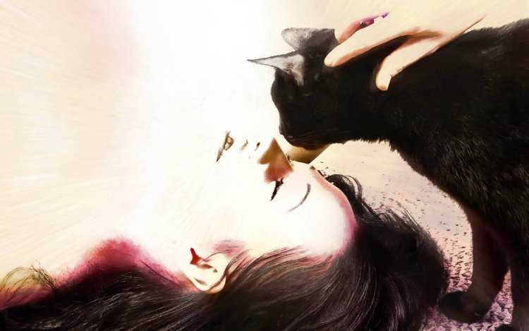 Искушающая девушка с черным котом