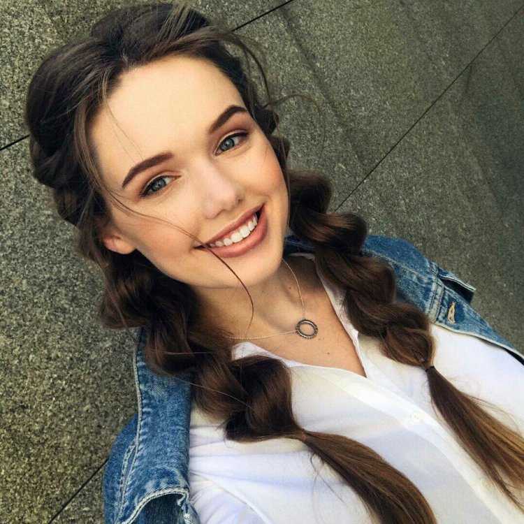 Маша Тимошенко в 16 лет