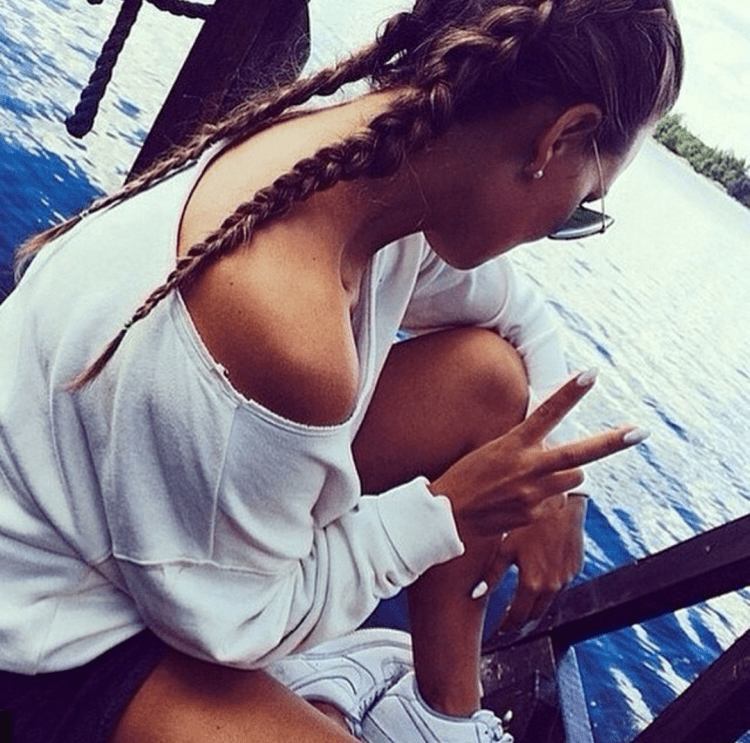 Селфи со спины косички